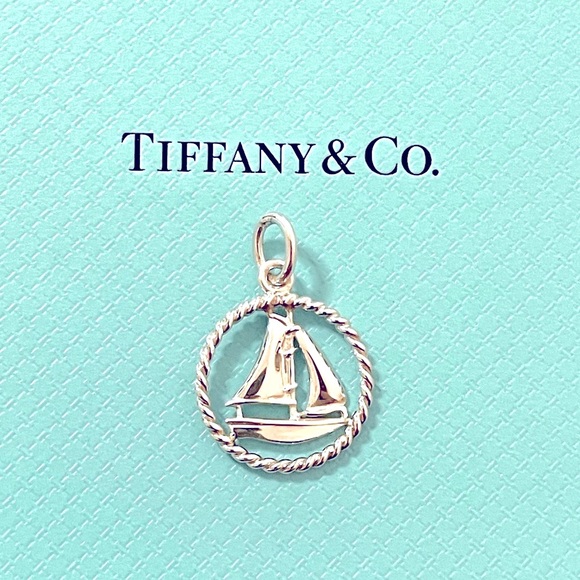 Tiffany sailboat charm - Picture 2 of 4